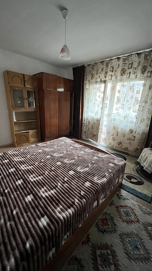 Apartament 3 camere decomandat de inchiriat - Str. Carpatilor nr. 13 - imagine 6