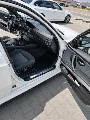 BMW E91 2012 318D - imagine 5