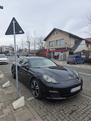 Vand sau schimb porsche 3.6 benzina 250km reali  Masina functioneaza foarte bine cutie motor - imagine 5
