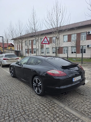 Vand sau schimb porsche 3.6 benzina 250km reali  Masina functioneaza foarte bine cutie motor - imagine 4