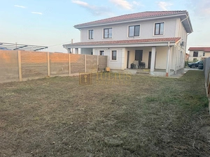 Duplex Mosnita Noua| 4 camere-3 dormitoare| curte proprie| loc de parcare - imagine 2