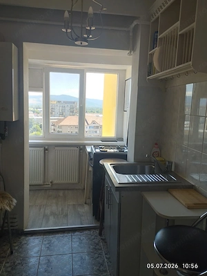  Garsoniera mobilata si utilata-bloc cu lift  - imagine 7