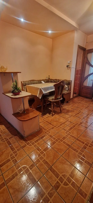 Apartament 3 camere, 73 mp, zona Pelendava - imagine 14