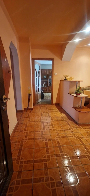 Apartament 3 camere, 73 mp, zona Pelendava - imagine 15