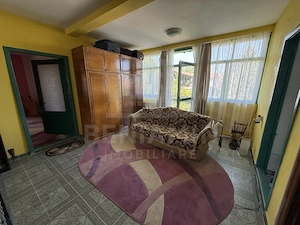 Casa Spatioasa D+P+1+M – 615mp - Teren 1000mp - Rovine - imagine 8