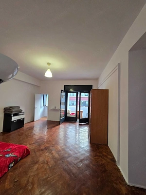 Apartament de închiriat 4 camere - imagine 2