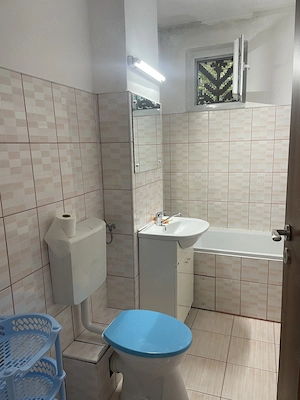 Babes, 2 camere decomandate, etaj 1,mobilat si utilat,280 euro - imagine 3