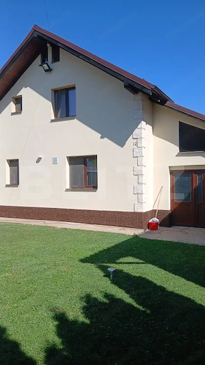 Vila de vanzare, 341 mp — vedere la Fagaras, - imagine 12