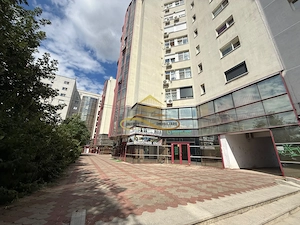 Apartament 4 camere de vanzare in Bacau bloc 2007 - imagine 13