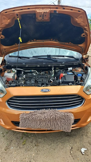 Vând Ford KA Plus