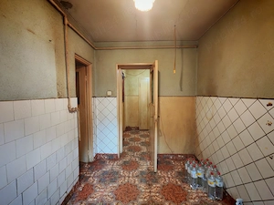 B-dul Regele Mihai, in spate la Mag. Maramures, 2 camere dec.,parter,fara investitii,67000 euro - imagine 5