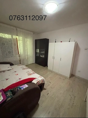 ofer spre închiriere garsonieră