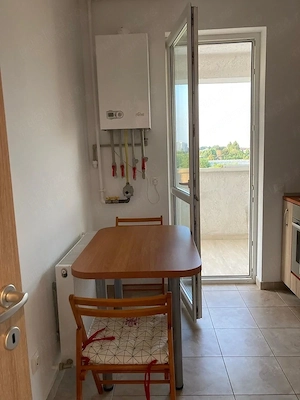 Garsoniera Decomandata cu Loc de Parcare Privat, Sectorul 4 - imagine 2