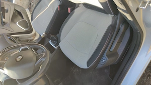 Renaul Captur 1.5 dci - imagine 6