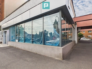 Spațiu de 135 mp cu vad comercial în Arad - imagine 8