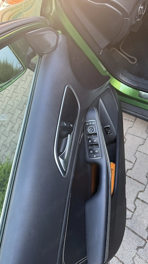 Vând Mercedes-Benz GLA 220 d 4MATIC  - imagine 9