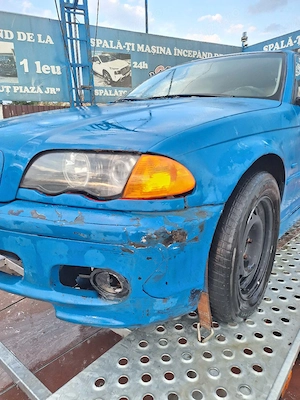 vând bmw e46 .2.0 136 cai fără acte schimb cu masina cu acte  - imagine 4