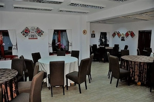 Pensiune de închiriat pentru cabane, teambuildings, evenimente sau cu camera! - imagine 4