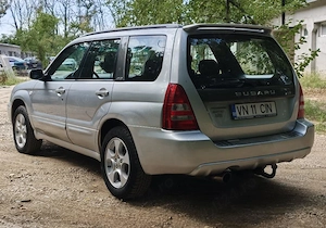 Subaru Forester SG 2.0XT benzina turbo automat 4x4 tractiune integrala AC piele trapa carlig - imagine 4