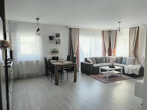 PF vând apartament 2 camere + parcare   Florești, str. Florilor, zona JYSK - imagine 2