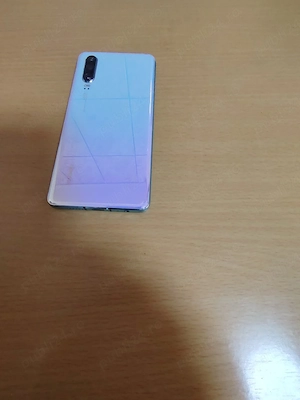 huawei p30 normal nu lite in stare buna