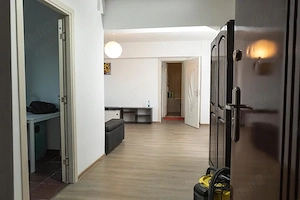 Renovat - 2 camere semidecomnadat 85000 EURO - imagine 4