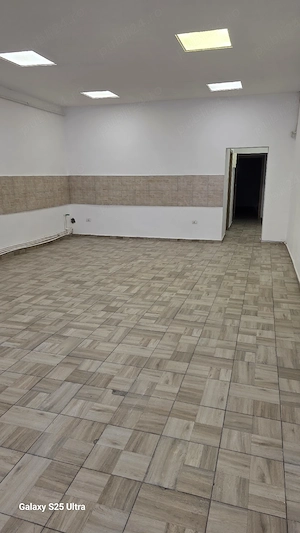 Ofer spre chirie 110 MP Spatiu com Roman ,600 Euro   luna  - imagine 3