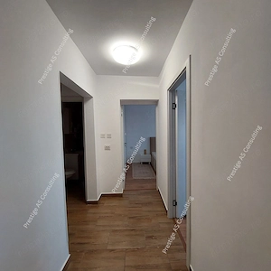Apartament 3 camere | 70 mp | 2 bai | Renovat complet - imagine 3