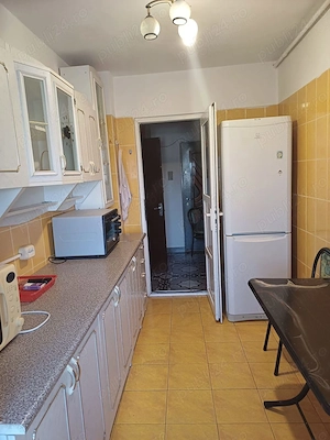 Apartament 3 Camere Decomandat Centrala proprie Zona Complexul Studentesc - imagine 7