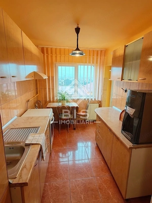 Apartament Generos de 4 Camere în Bistrița – Zonă Centrală - imagine 2