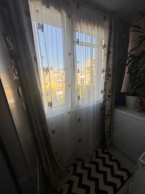 Apartament 4 camere, 57 mp, zona Craiovita Noua - imagine 2