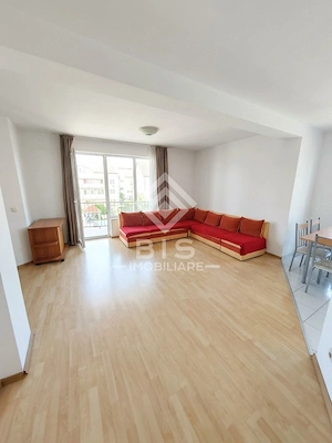 Vând Apartament Luminos, 2 Camere + Dressing, Zona Sanovil - imagine 5