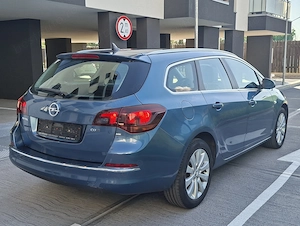 Opel Astra J Diesel 1.6Cdti 136Cp 6+1Viteze Euro6.Klimatronic Navigatie Piele Schiebedach 2015 - imagine 2