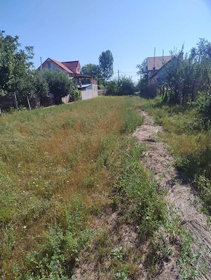 TEREN INTRAVILAN 2.800 MP, Stradal, la 5 minute de Slatina, liber - imagine 3