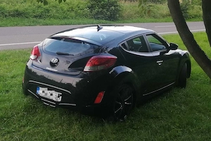 Hyundai Veloster - imagine 3
