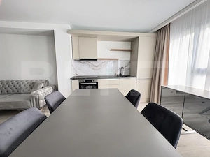 Apartament 2 camere, modern, parcare, zona UMF - imagine 3