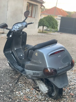 scuter Piagio 150 cmc - imagine 2