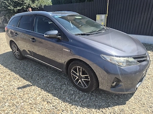 Vând Toyota Auris Touring Sports Hybrid, 1.8 benzina 136 cp Hybrid, facelift, fabricație 08 2014. - imagine 3