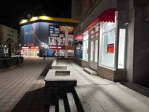 de ÎNCHIRIAT spatiu 55 mp  - imagine 2