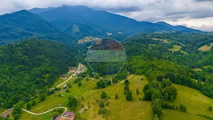 Teren intravilan 2,410mp Rasnov - Valea Panicelului, vedere panoramica - imagine 2