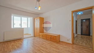 Apartament 3 camere Ghimbav, ideal pentru familie sau investiție! - imagine 3