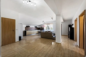 Apartament de inchiriat cu 3 camere in zona Intim - imagine 3