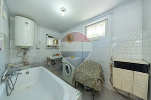 Casă autentică în Săcele teren 1.900 mp și livadă - imagine 9