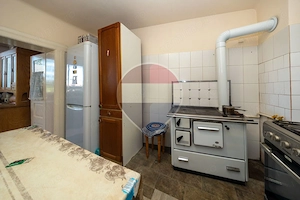 Casă autentică în Săcele teren 1.900 mp și livadă - imagine 13