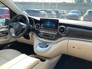 Mercedes-Benz V - imagine 8