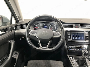 Volkswagen Passat - imagine 6
