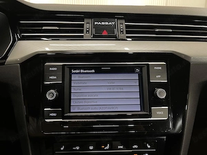 Volkswagen Passat - imagine 18