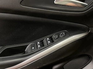 Opel Grandland X - imagine 20
