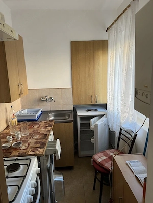 garsoniera in bloc de apartamente strand str bihorului et 1 - imagine 5