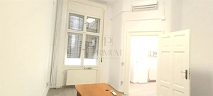Spatiu birouri renovat nou, cladire istorica langa tribunal -  P - ta Unirii - imagine 12